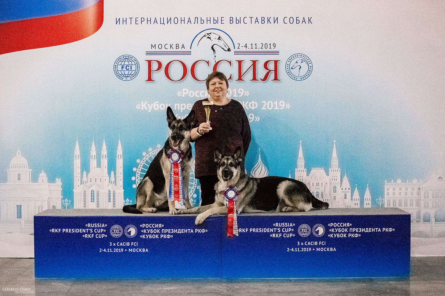 Трифонова Ирина Сергеевна с Сэнд-Ирсэй Премой и Сэнд-Ирсэй Делисией